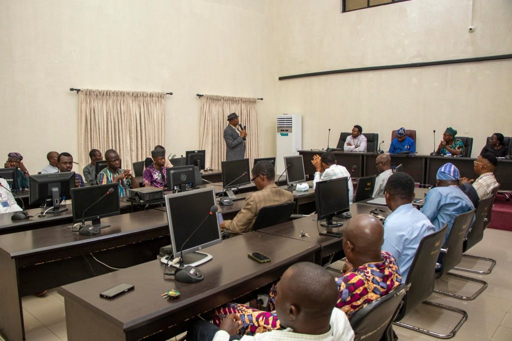 VC Engages Ceremonies Committee